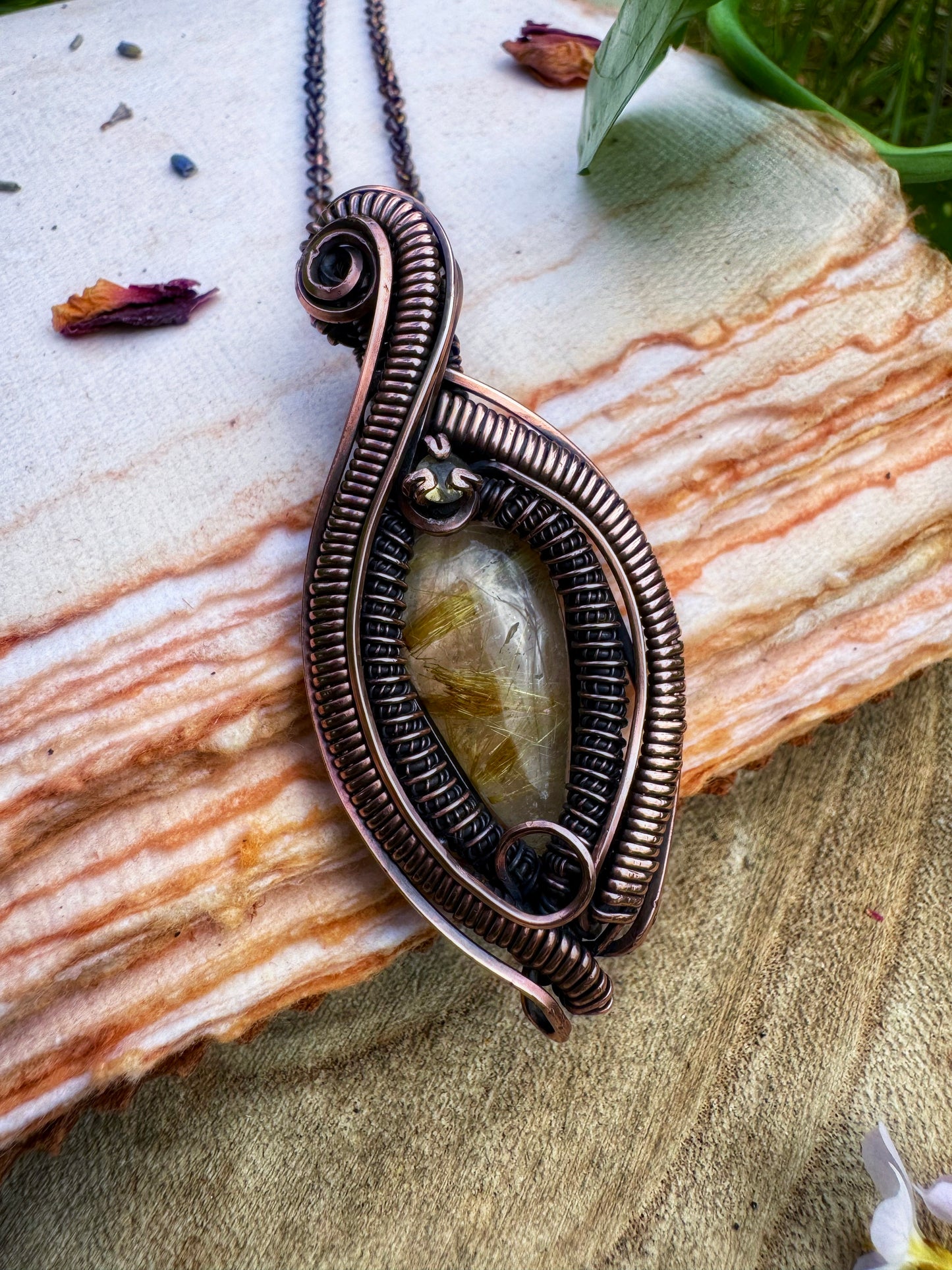 Lumina - Golden Rutilated Quartz